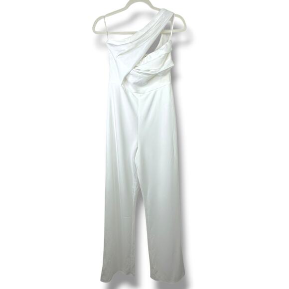 Lulus NWOT Devoted To Fun Ivory White One-Shoulder Sleeveless Jumpsuit Medium - Picture 3 of 10